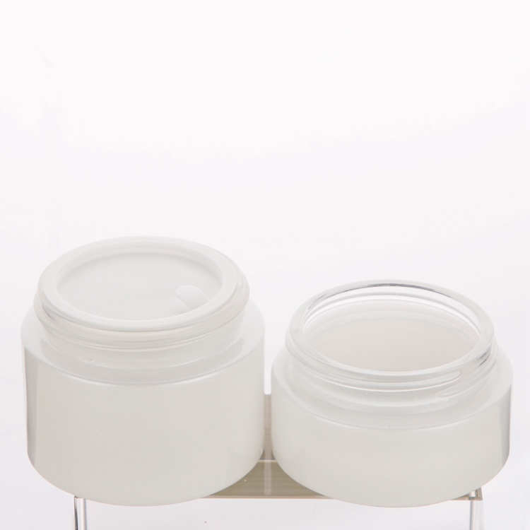 

1.7oz 100pcs/lot pearl white cosmetic jar packaging with black wooden plastic lid on sale, empty cream container in stock
