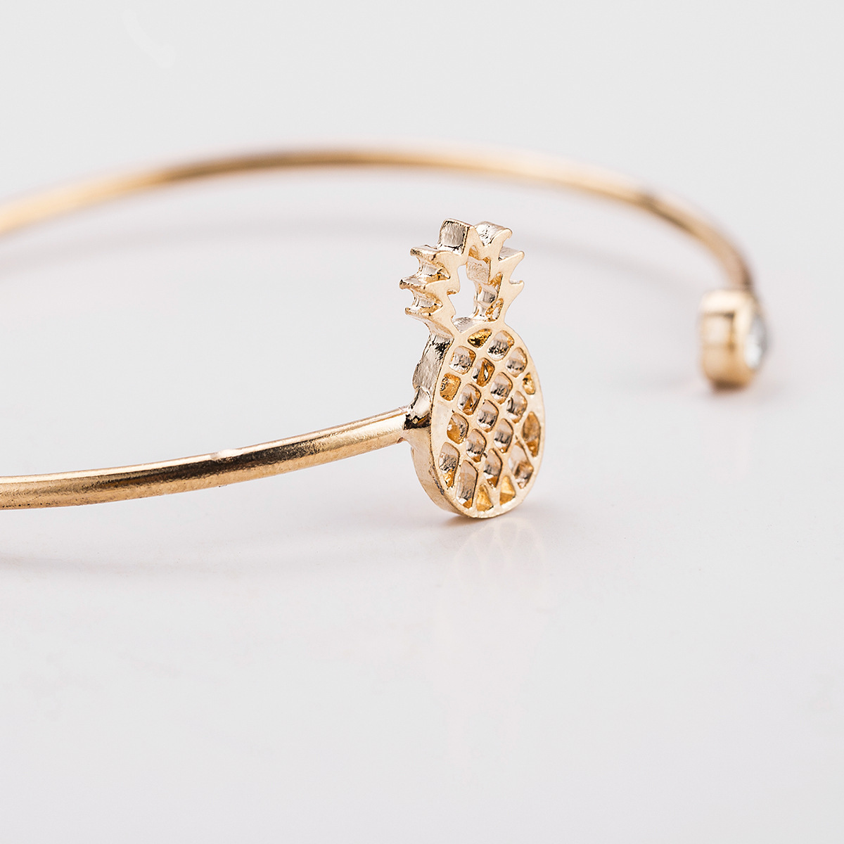 

Exaggerated pineapple diamond letter LOVE three-piece bracelet Bohemia