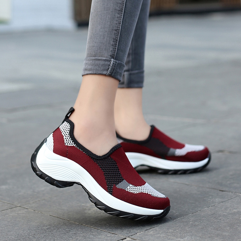 

2020 Fashion Vulcanized Shoes Woman Outdoor Lightweight Casual Shoes Breathable Lace Up Sneakers Women Zapatillas Mujer, Bordeaux