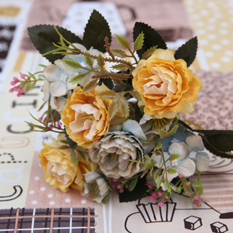 

Real Touch Branch Stem Silk Rose Hand Feel Felt Simulation Decorative Artificial Rose Flowers Home Wedding, Yellow