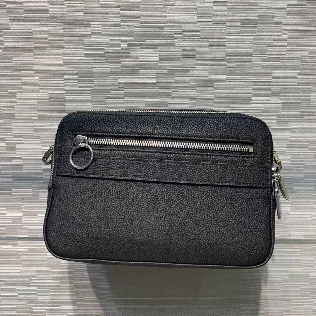

D RStylish postman Kit camera Shoulder Bags The shape is exquisite This charming handbag Angular and elegant postmanbag fashion, Black classic floral print