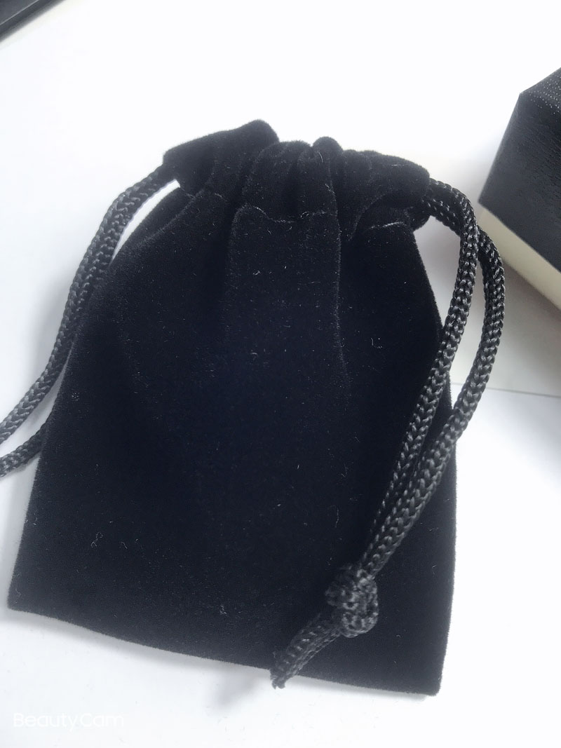 

12X10CM & 9X7CM black velvet dust bag fashion C packing bag C VIP package string bag for Jewelry Gift Wholesale SamCC