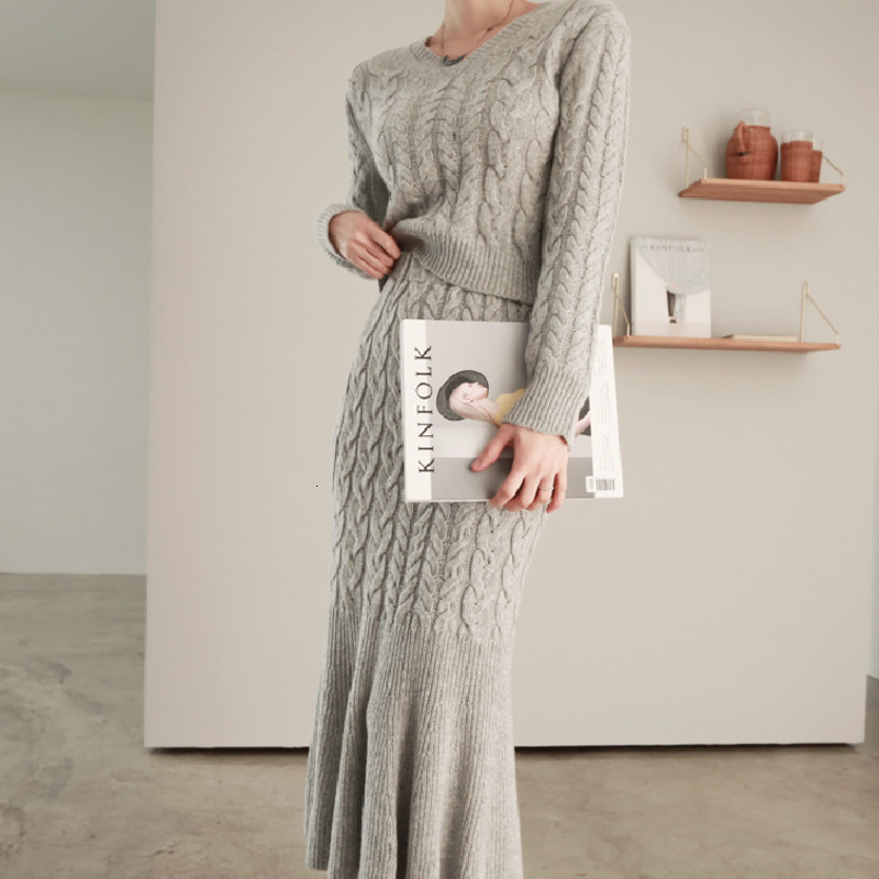 

Fashion Knitted 2 Piece Set Women Long Sleeve V-neck Pullover Sweater Tops+ Midi Mermaid Skirt Set Lady Knitting Skirt Suit, Gray