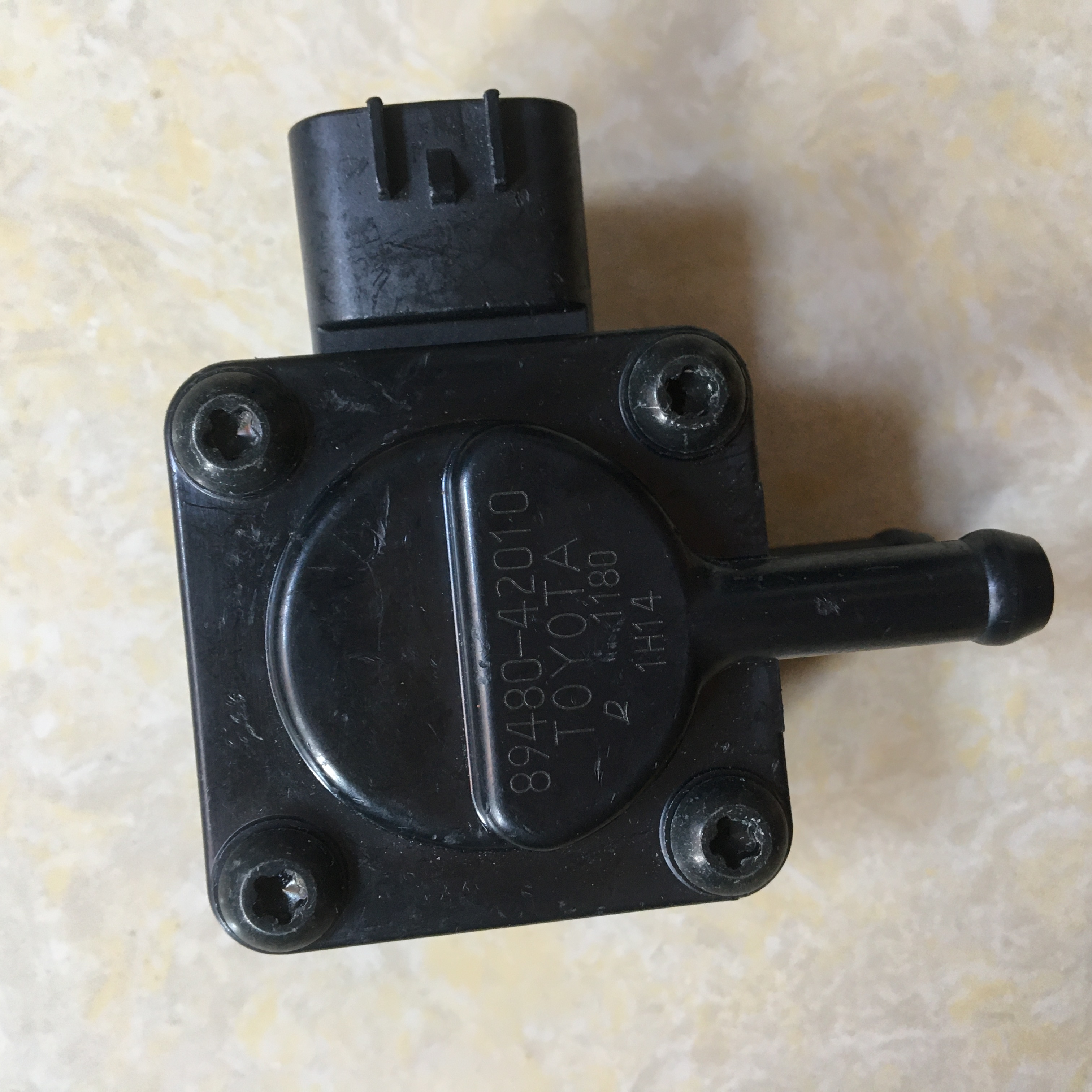 

Differential Exhaust Pressure Sensor For Toyota Auris Verso Corolla RAV4 89480-42010