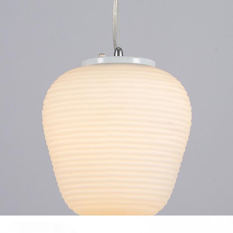 

Northern Europe Pendant Light 3Head Simple Personality Pendant Lamp White Glass Ball Modern Children's Room Hanging Lamp