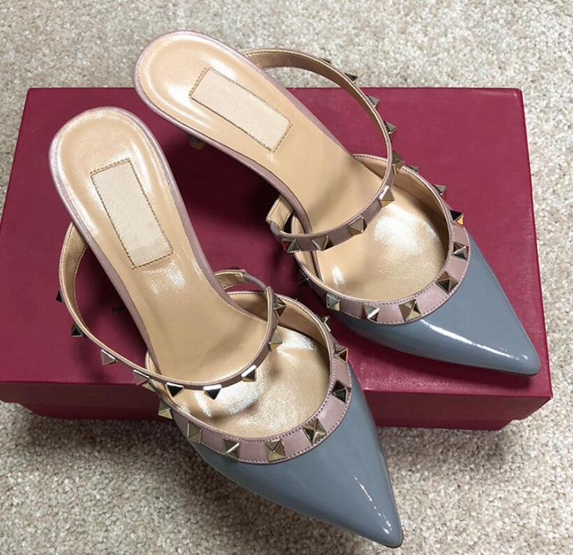 

2020 New Classic Pointed Toe Women Sandals V Rivets High Heels Women High Heels Rivets Shoes With Box Big Size 34-43, Black shiny