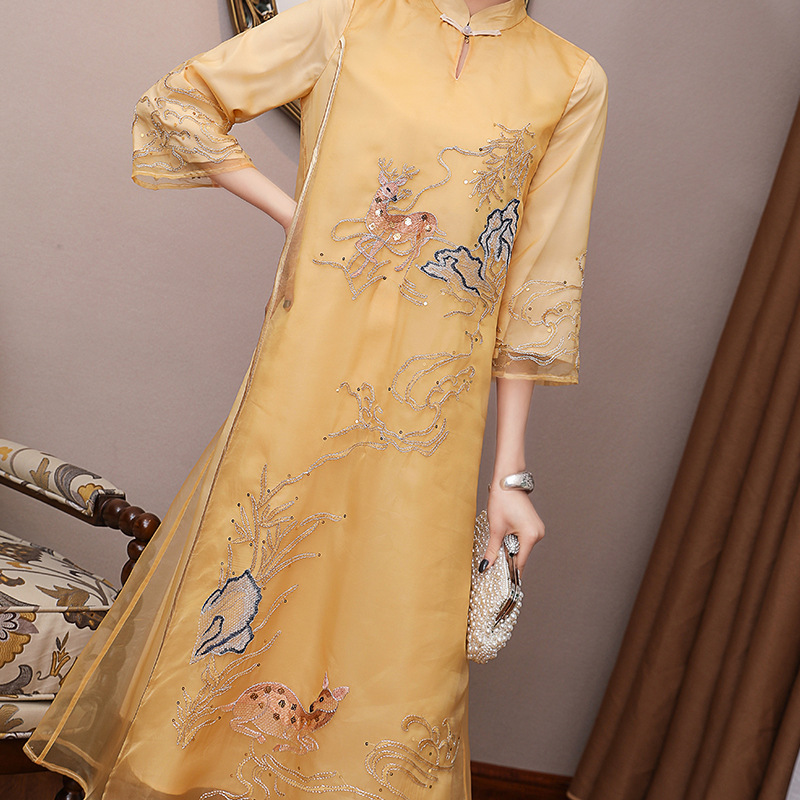 

High quality Chinese style facelifted fashion women's cheongsam dress summer new embroidery two white, golden yellow