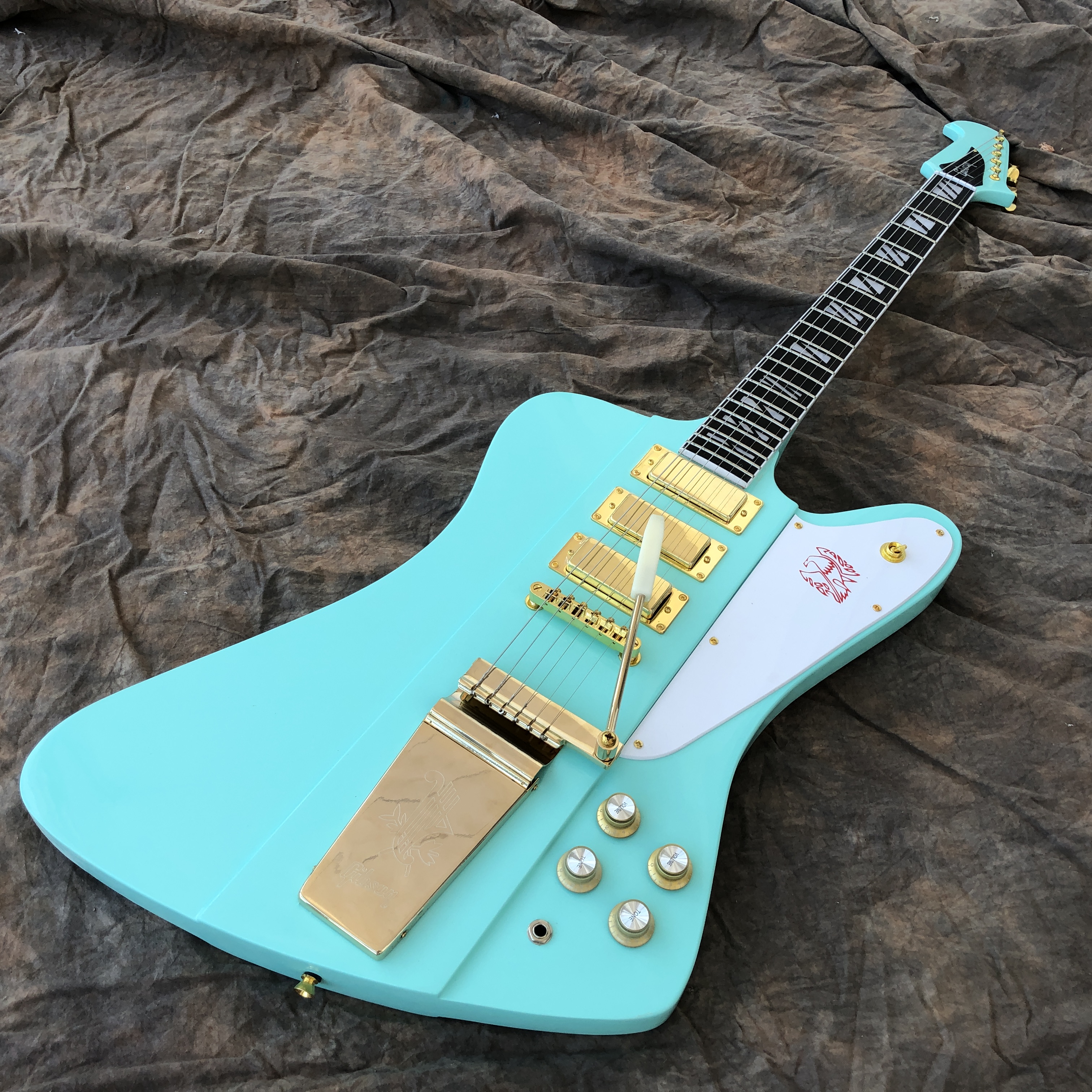 

Custom shop Firebird Electric Guitar with Long Verson Maestro Vibrola,rosewood fingerboard gitaar, Firebird Guitar