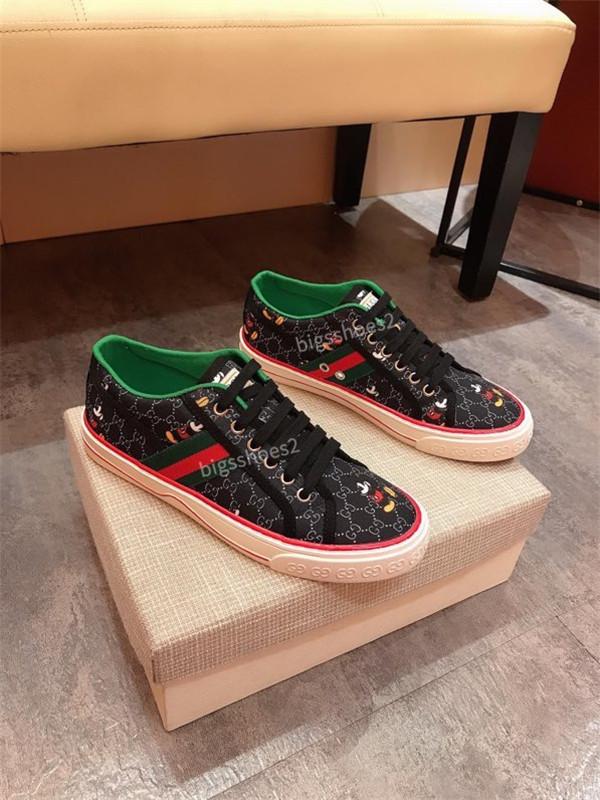 custom comfort shoes