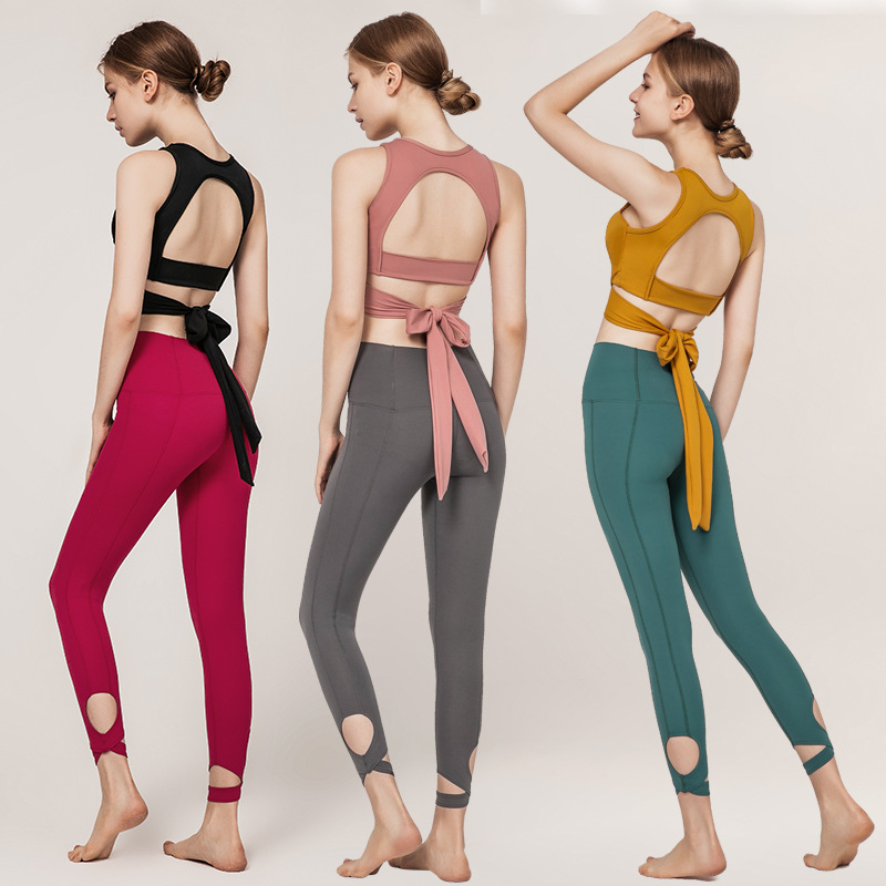 

2020 Women' Yoga Set Seamless Sportswear 2-Piece Gym Yoga Clothes Sports Bra + Leggings Running Wear Skinny Sports Set Suits, Ivory