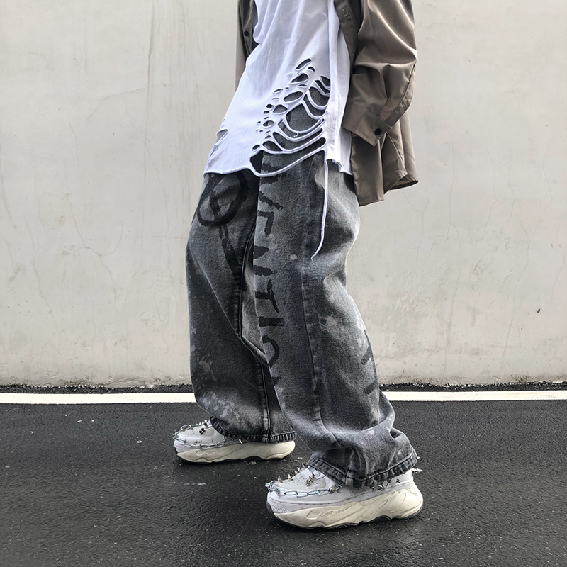 

UNCLEDONJM High Street Graffiti Hand-Painted Painting Hip-hop Street Decadent Style Harajuku Loose Men and Women Denim Trousers, Gray