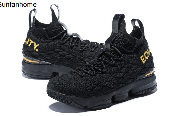 size 15 casual shoes