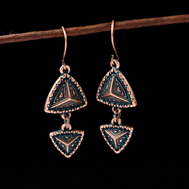 

Amader Egypt Vintage Verdigris Triangle Earrings For Women Jhumka Jhumki Vintage Ladies Dangle Earrings Oorbellen HQE1070