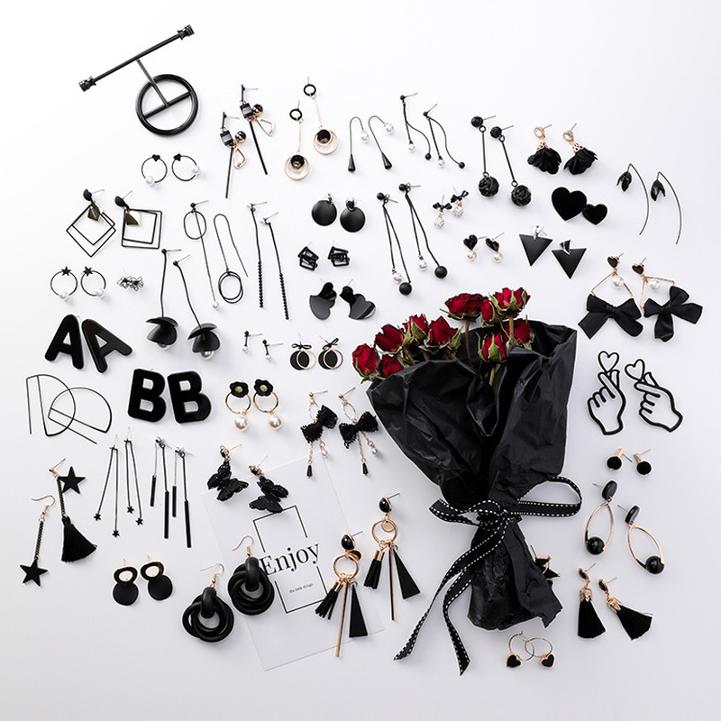 

2020 Korean Girl Earrings Black Geometry Tassel Drop Earrings for Women Earring Simple Cute Accessories Earings Fashion Jewelry