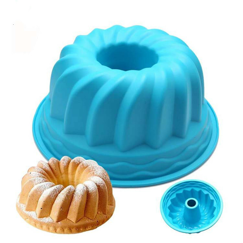 

Silicone Baking Cake Mold European Grade Fluted Round Cake Pan NonStick Pan for Jello Buntcake Bread 9 Inches Tube Bakeware