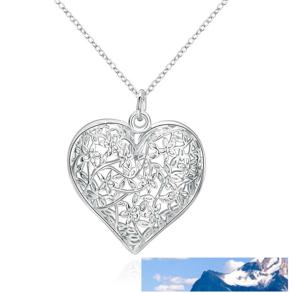 

Fashion Frosted Flower Pattern Pendant Simple Hollow Heart-shaped Pendant 925 Sterling Silver Jewelry Chains For Women Men Locket Necklaces