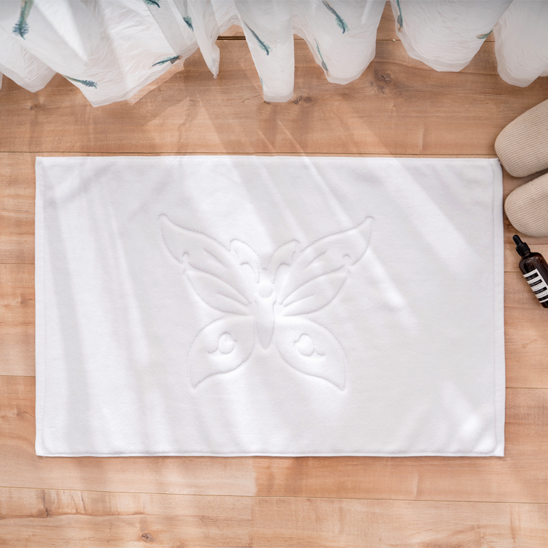 

Solid Pattern Type white bath door mats Towel