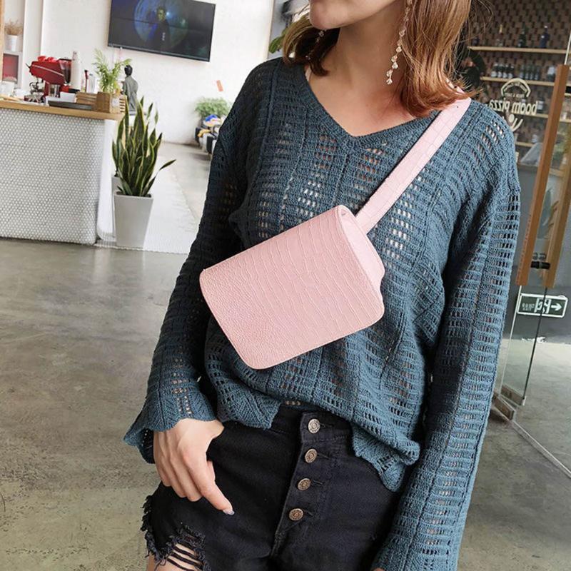 

Fanny Pack Women Waist Bag Crocodile Pattern PU Leather Messenger Shoulder Belt Bag Pocket Running Belt Chest Pouch Accessories, Beige