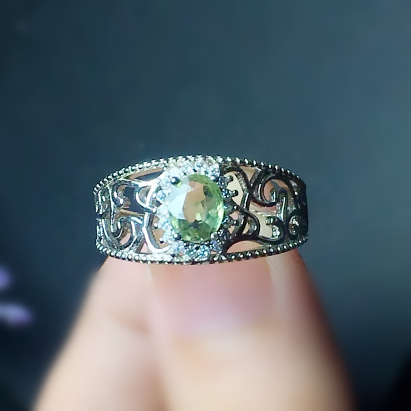 

Natural real green sapphire small men women rings Per jewelry 4*6mm 0.6ct gemstone 925 sterling silver Fine jewelry X2091546