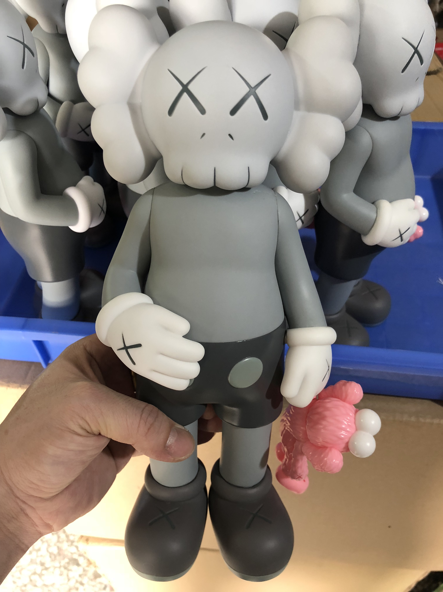 

2020 New X Eye 31 cm share doll Taipei Taipei limited fashion toys and dolls, Black with box