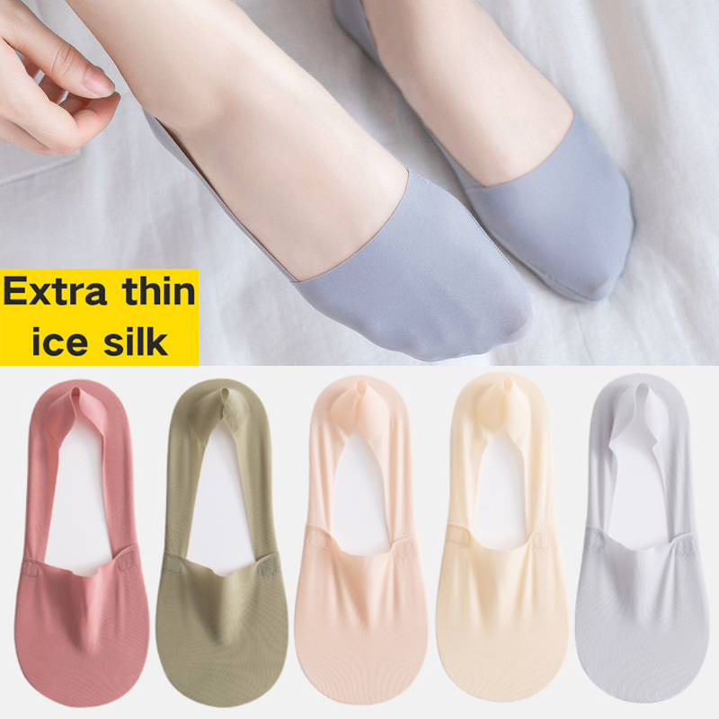

Ladies Summer Thin Sock Slippers Silicone Antiskid Ice Silk Socks Seamless Invisible Women Boat Socks 2020 Newest, Color random 1pairs