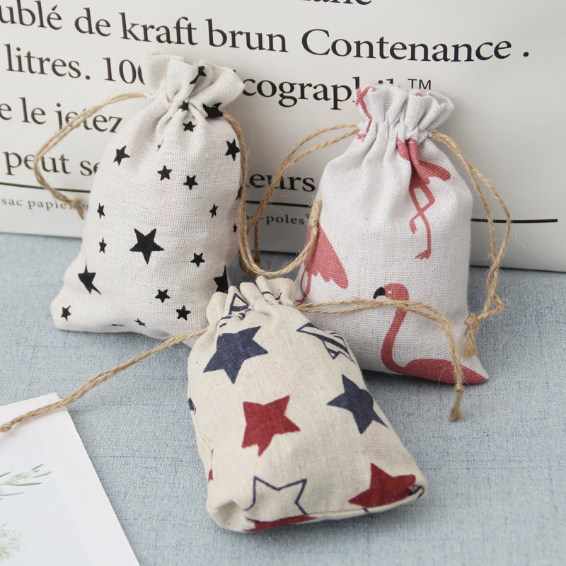 

Printed Cotton Linen Bag Drawstring Bag Christmas Gift Jewelry Cartoon Fabric 10*14cm