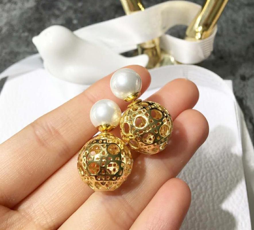

Quality Elegant Hollow Ball Pearl Earrings Pink White Double Side Sphere Style Stud Earrings For Women Fine Jewelry