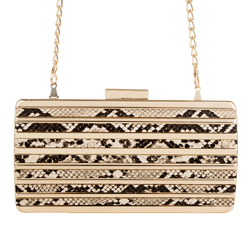 

The new instagram super fire snake leather chain with one shoulder slant and a small square bag with red and bright surface, Beige