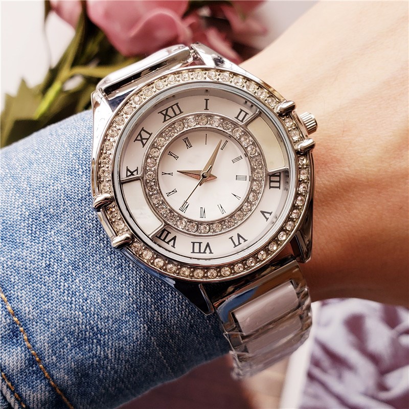 

2020 New Top quality Three needle series luxury mens watches Roman numeral dial Quartz Watch designer watches OMG Brand Fashion steel strap