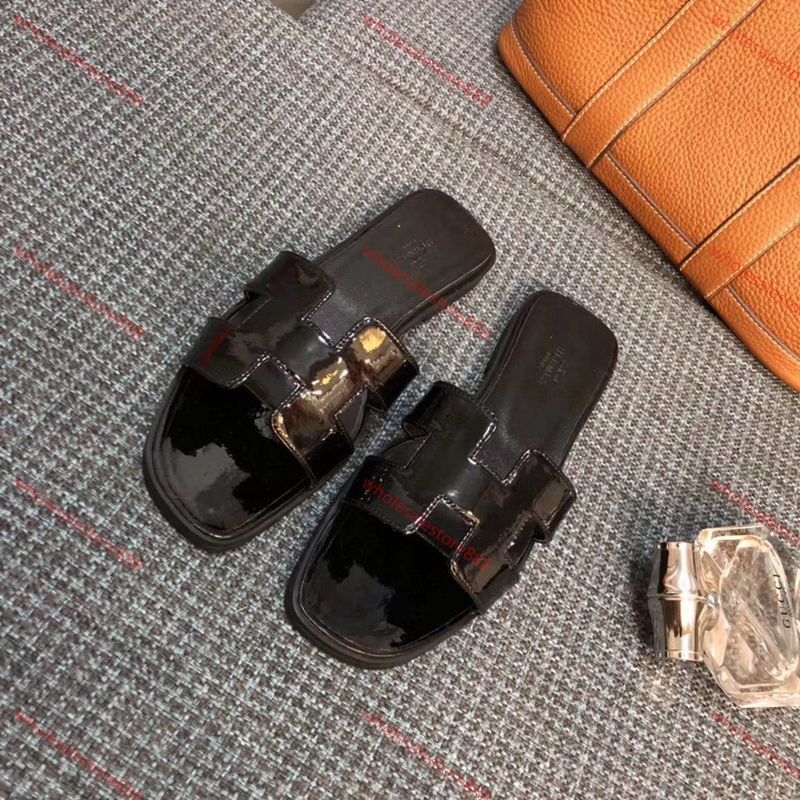 

2020 Paris marque Flats Sandals Dust Bag High Quality Slippers progettista Shoes Loafers Fashion Flip Flops Boots Sneakers