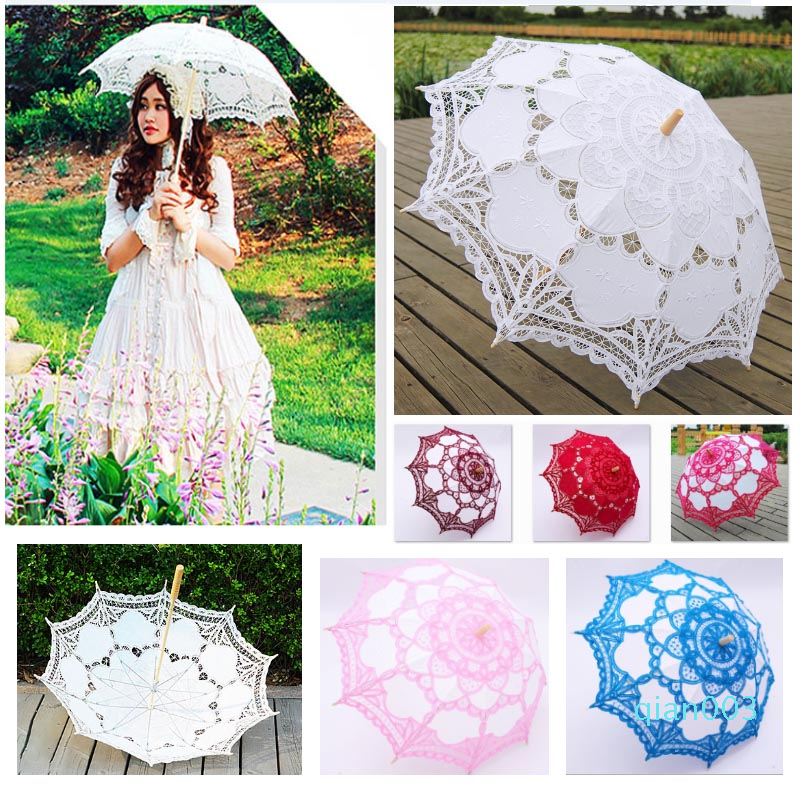 bridesmaid umbrellas