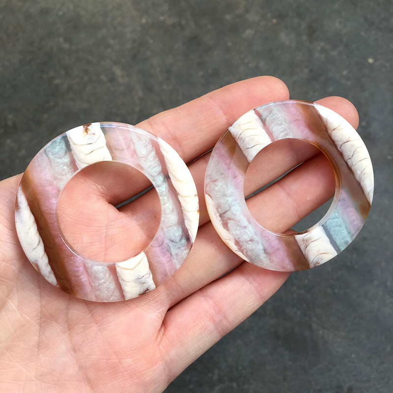 

UJBOX 2020 Exaggerated Multicolor Striped Earrings Women Glitter Statement Party Jewelry Gift 50mm Large Stud Earrings