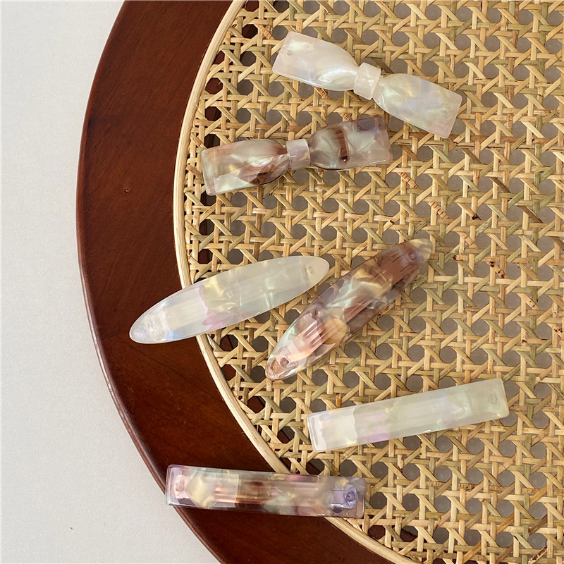 

Japan Korean 2020 New Vintage Shell Acetic Acid Resin Acrylic Oval Bow Hairgrips Hair Clips For Women Fashion Hair Accessories