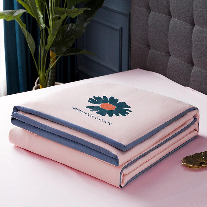 

Luxury Summer Silk Comforter Quilt Duvet Blanket Throws  Queen Twin Size Ice Silk Filler Daisy Quilts for Adults Bed