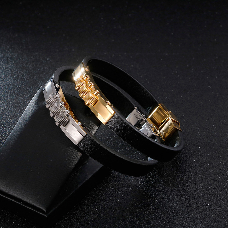 

Personality retro simple men's stainless steel fashion tide men's creative leather bracelet