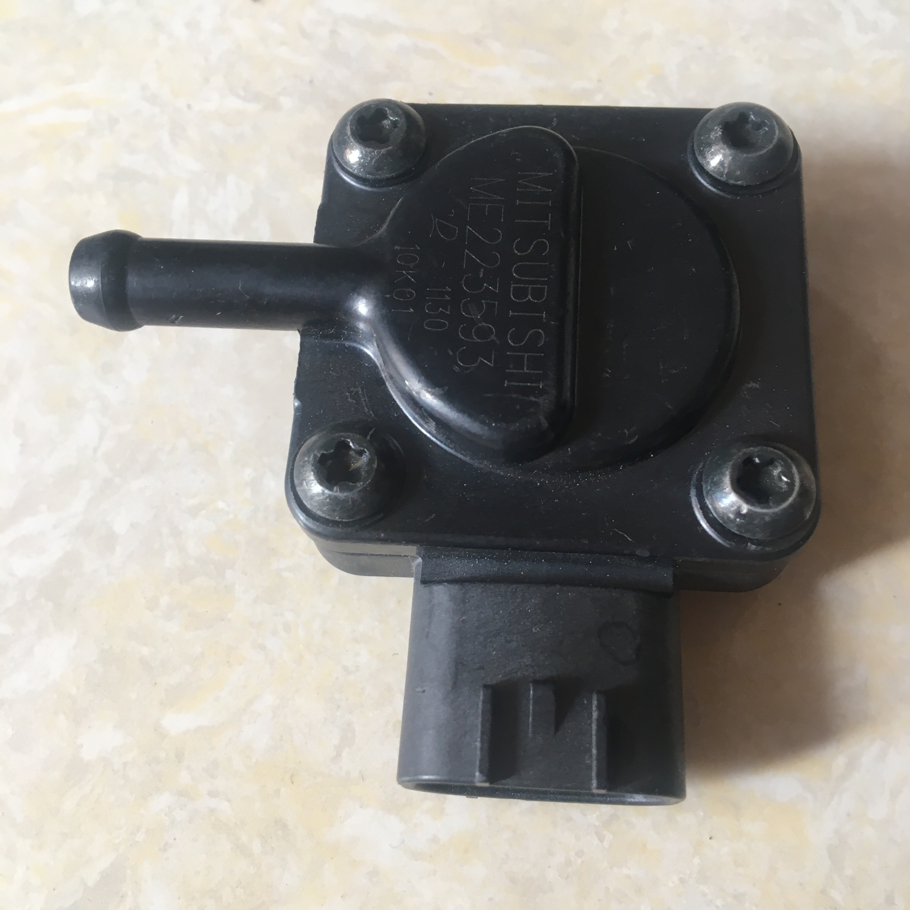 

Diesel Differential Exhaust Pressure Sensor for Mitsubishi OEM ME223593