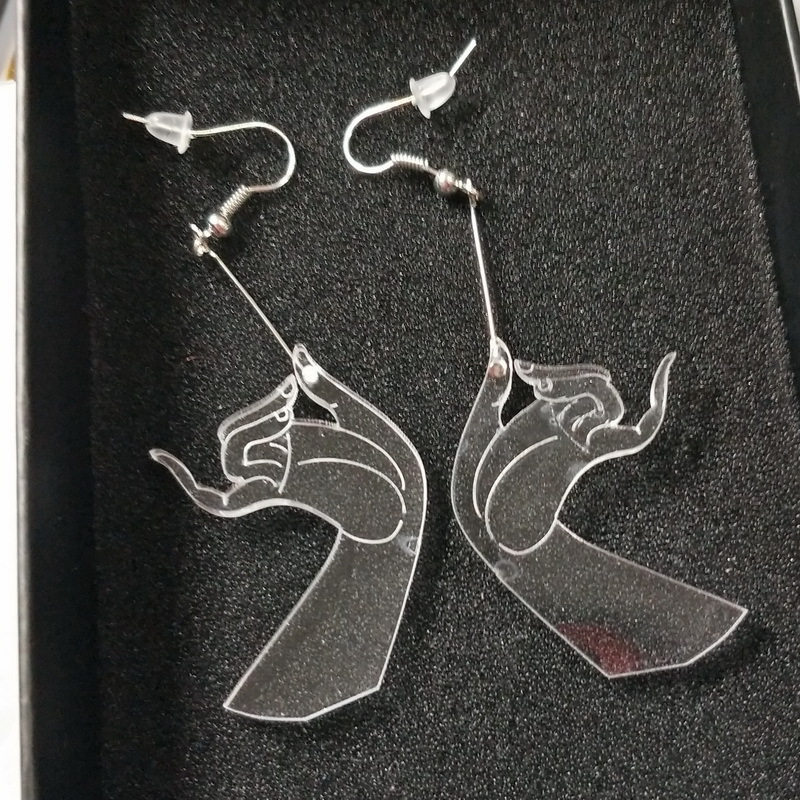 

Trendy Transparent gestures Drop Earrings For Women quietly elegant Vintage acrylic Earring Fashion Jewelry Gift E18140