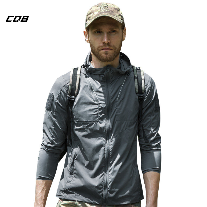 

CQB Outdoor Camping Windbreaker Men Light Breathable Water Repellent Jacket UPF20+ Sunscreen Skin Coat Hunting Clothes, Blue