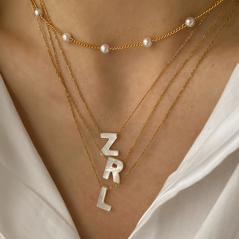 

Natural Shell Initials Pendant Necklace Charm Thin Chain Women Girls Exquisite Pearl Choker Fashion Jewelry Gift
