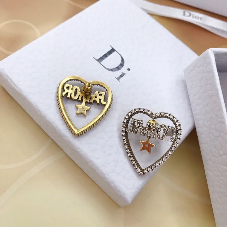 

D/Dijia 2020 new Internet celebrity heart diamond earrings women's fashion star letter earrings accessories