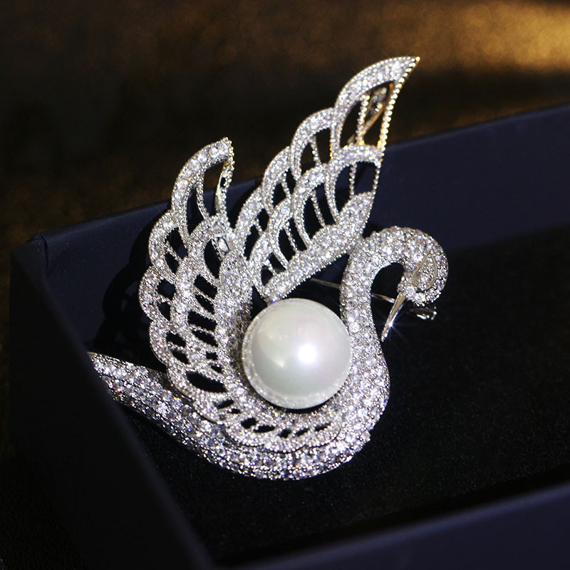 High End Quality Pins Brooch Black White Gold Plated Bling CZ Swan Brooches Pins for Men Women for Party Wedding