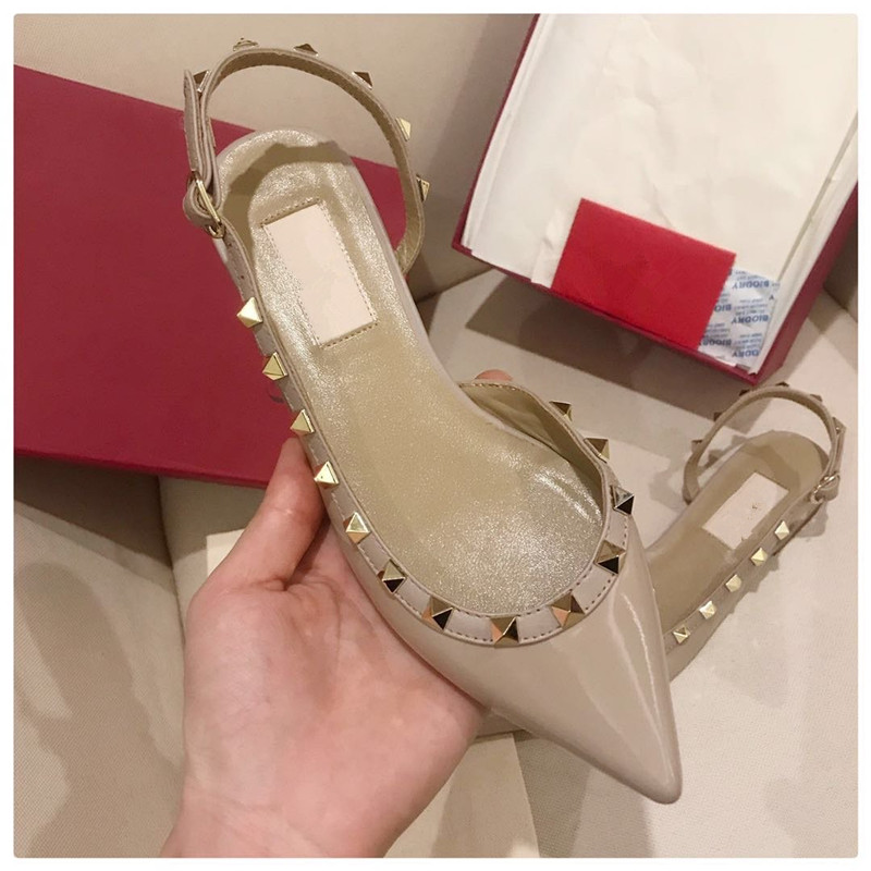 trendy slippers for girls