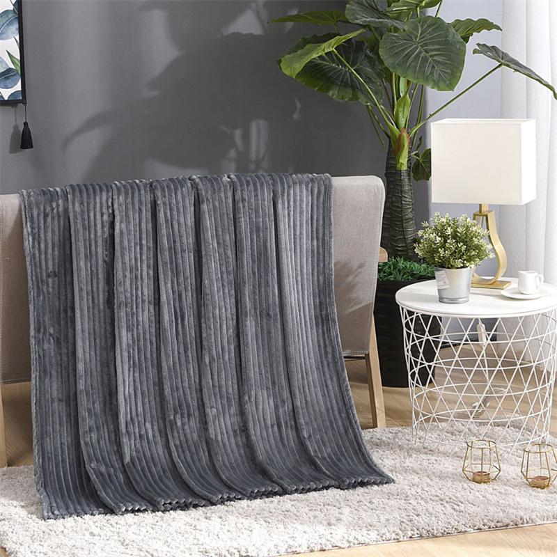 

200*230cm Solid Flannel Blanket Soft Warm Cozy Bed Plush Sofa Throw Blankets on Bed Home Textiles Cover Bedspread Soft Thick