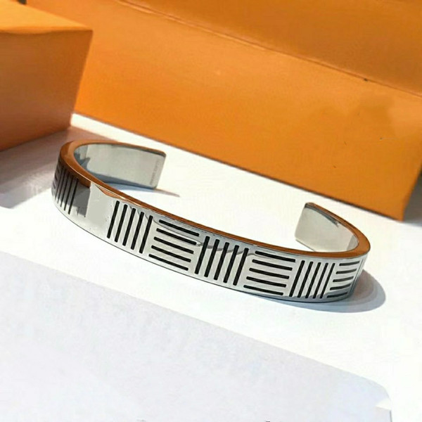 

Woman Bracelet Open Adjustable Size Titanium Steel Bracelet Best Quality Plating Letter Bracelet Fashion Jewelry Supply