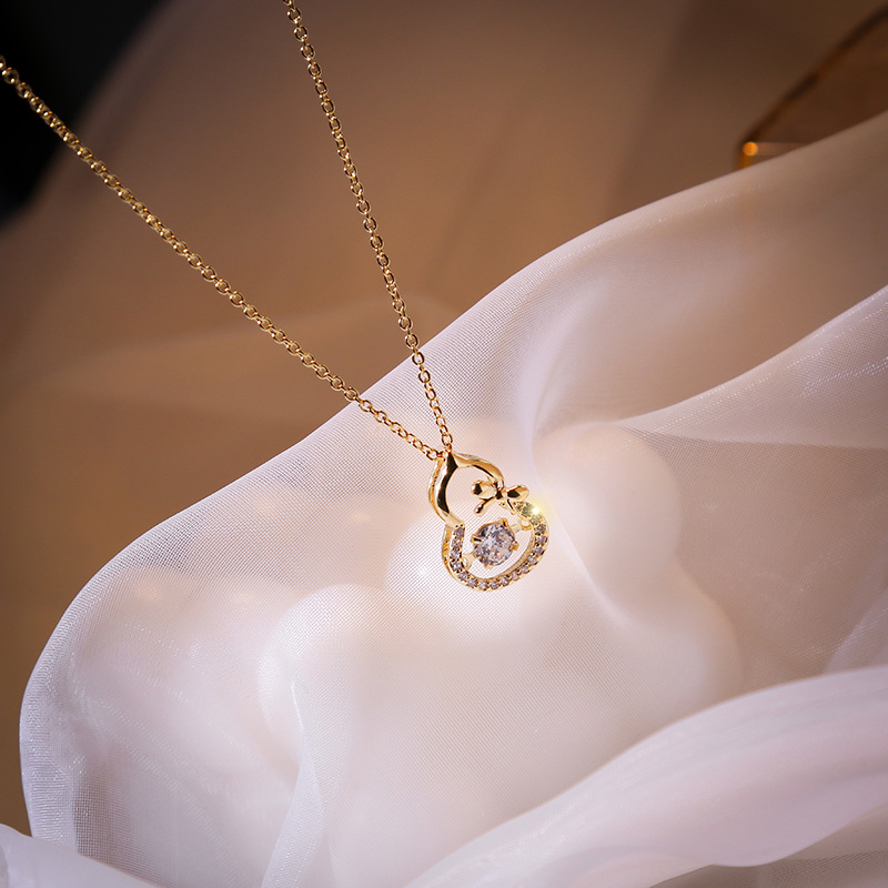 

Qiao female gourd pendant Korean simple and fresh clavicle chain Sen series wild necklace female sweet jewelry