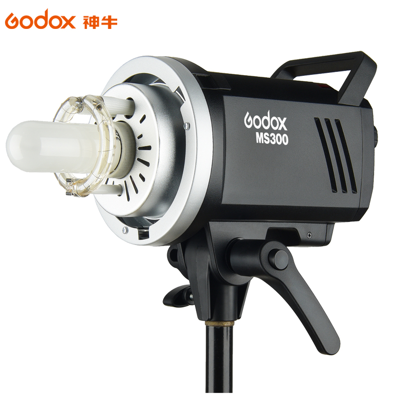 

Godox MS300 300W or MS200 200W 2.4GBuilt-in Wireless Receiver Lightweight Compact Durable Bowens Mount photography Studio Flash