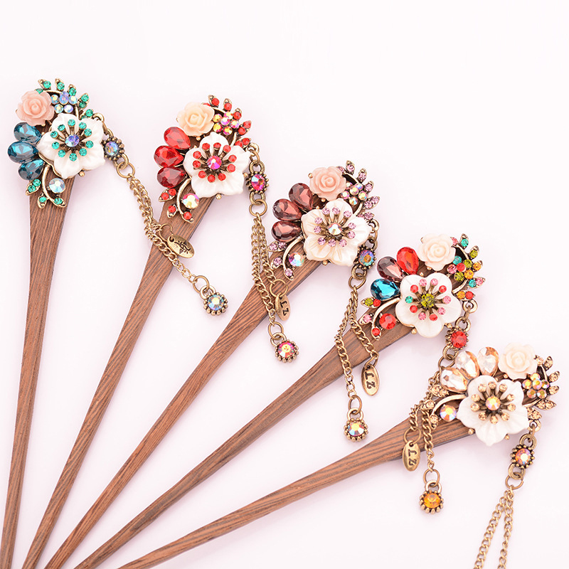 

Rhinestone Flower Wooden Hair Stick Women Vintage Ethnic Crystal Fashion Handmade Jewelry Hairpins Hair Accessories