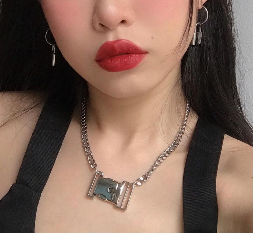 

Harajuku Can Open Lock Buckle Pendant Necklace For Women Unique Hip Hop Punk Cool Metal Necklace Trendy Female Jewelry 2020