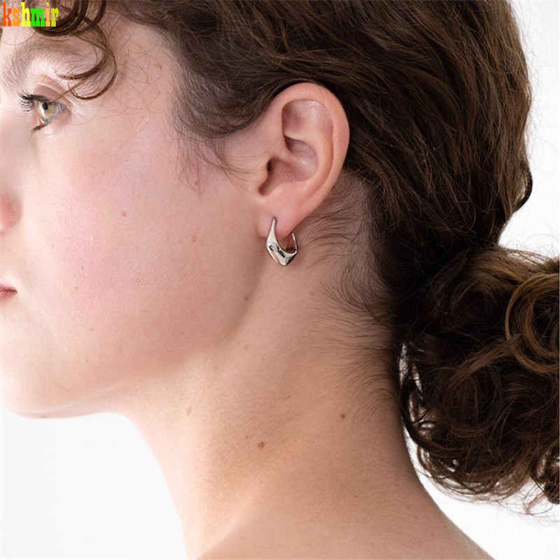 

Kshmir Simple and Versatile Geometric Earrings Metallic Retro Earrings Gold Korean for Women Earclip Jewelry Wholesale