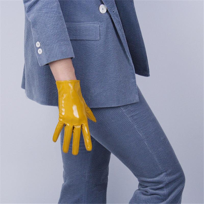 

Fashion Ladies 21cm Gloves Short Simulation Leather Mirror Bright Leather Patent Ginger Yellow QPJH03